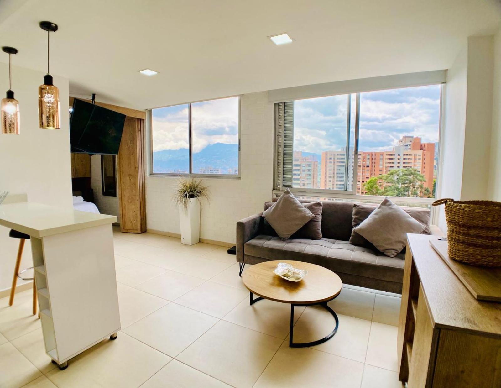 Cozy Apto In Poblado * Medellin